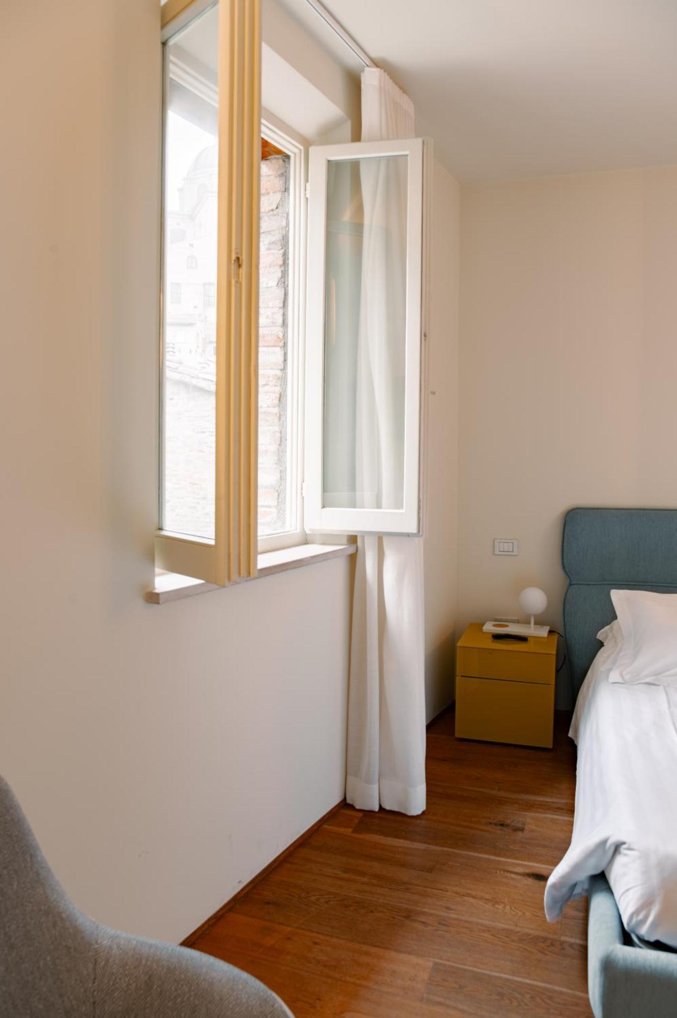 Apartment - Urban Retreat *