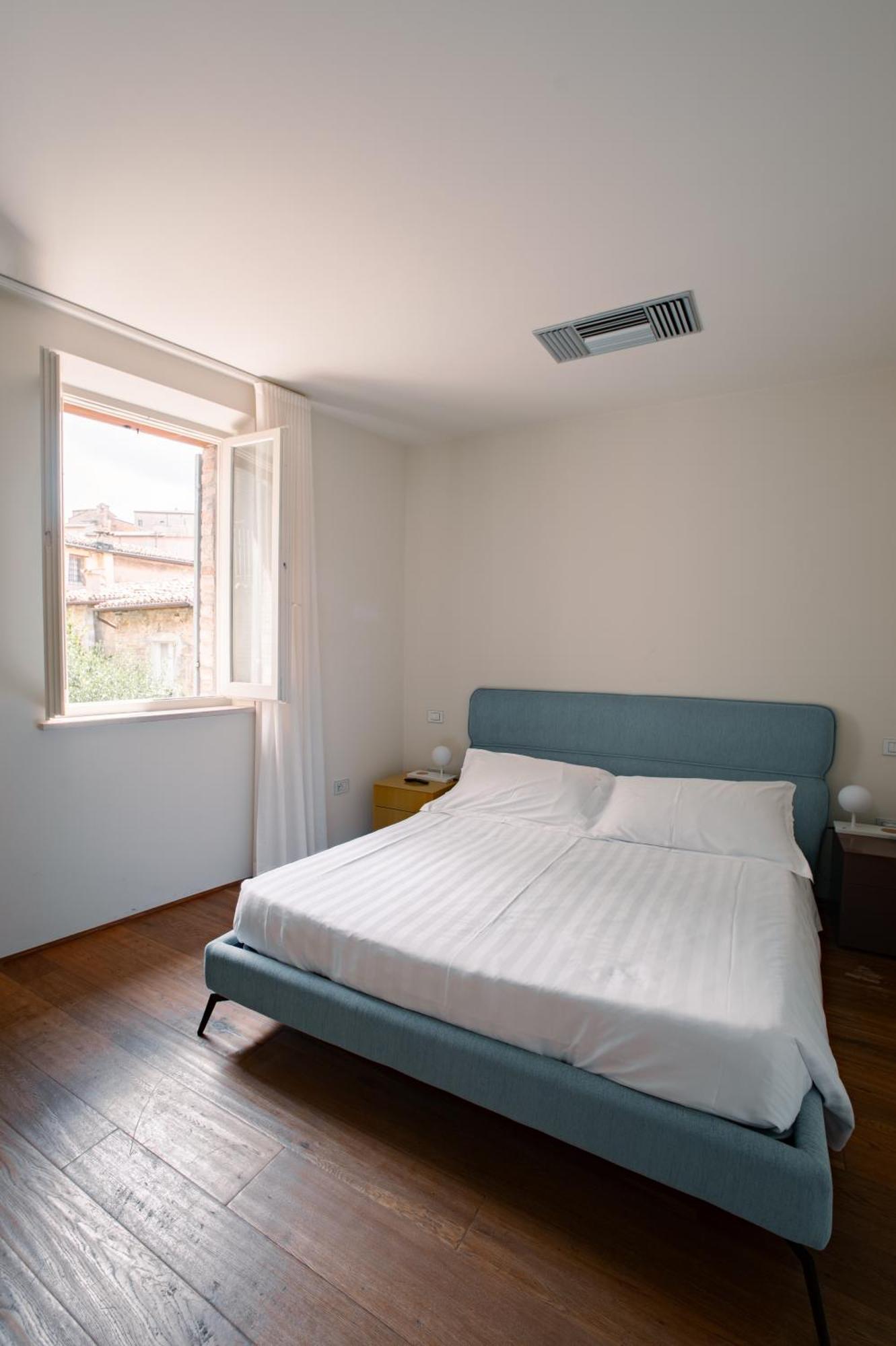 - Urban Retreat Urbino